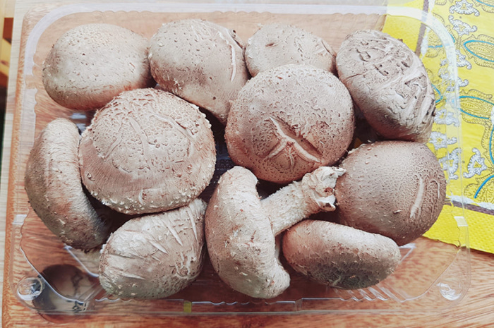 Eco-friendly 생표고버섯 200g 1봉